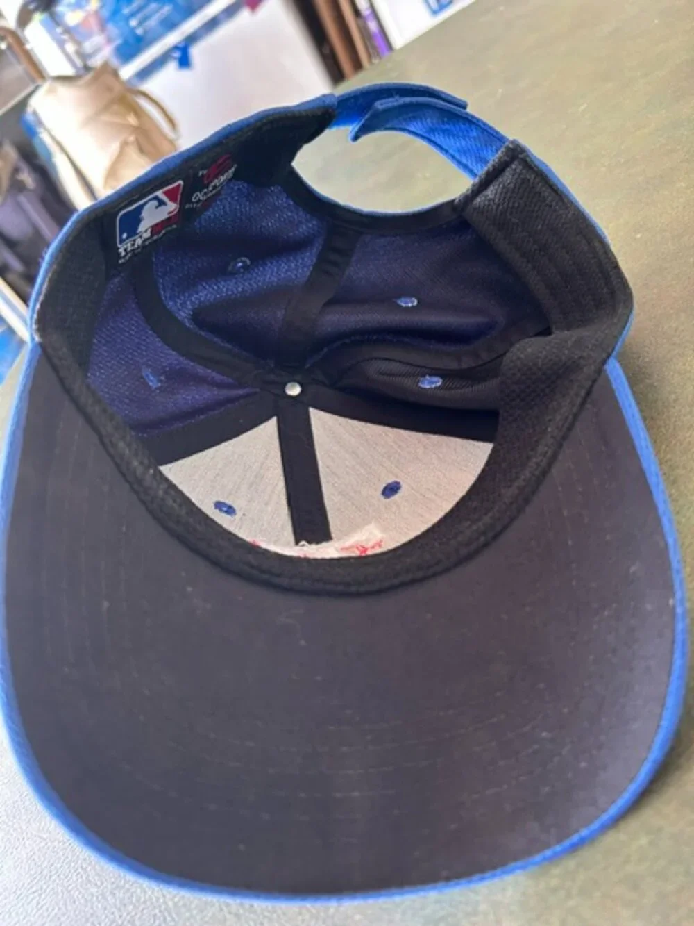 Team Mlb embroidered logo